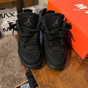 Black cat 4s jordan 4s